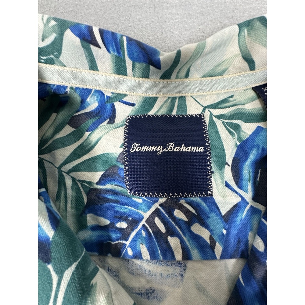 Tommy Bahama 100% Silk Hawaiian Shirt XXL Blue White Leaf Pattern Vacation - Picture 4 of 11